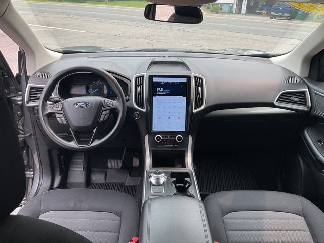 Certified 2022 Ford Edge SE w/ Black Appearance Package AWD/4WD image 13