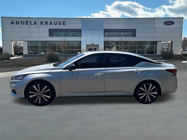 Used 2021 Nissan Altima 2.5 SR w/ SR Premium Package FWD image 4