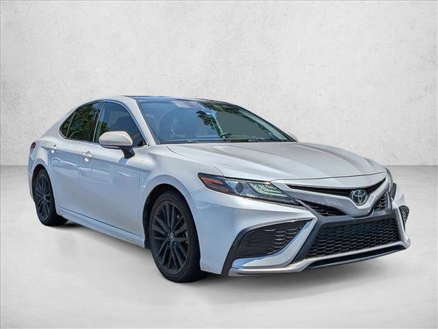 Used 2022 Toyota Camry XSE FWD video 4