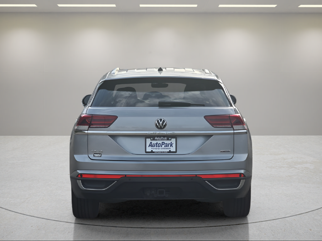 Used 2022 Volkswagen Atlas Cross Sport SE w/ Black Wheel Package AWD/4WD image 7