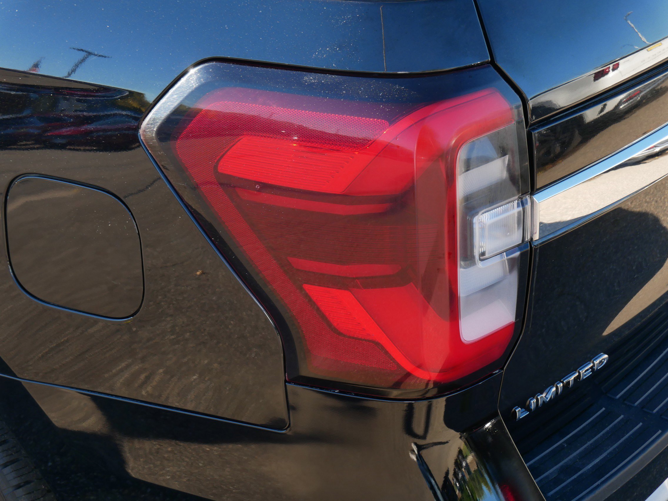 Certified 2024 Ford Expedition Limited image 17