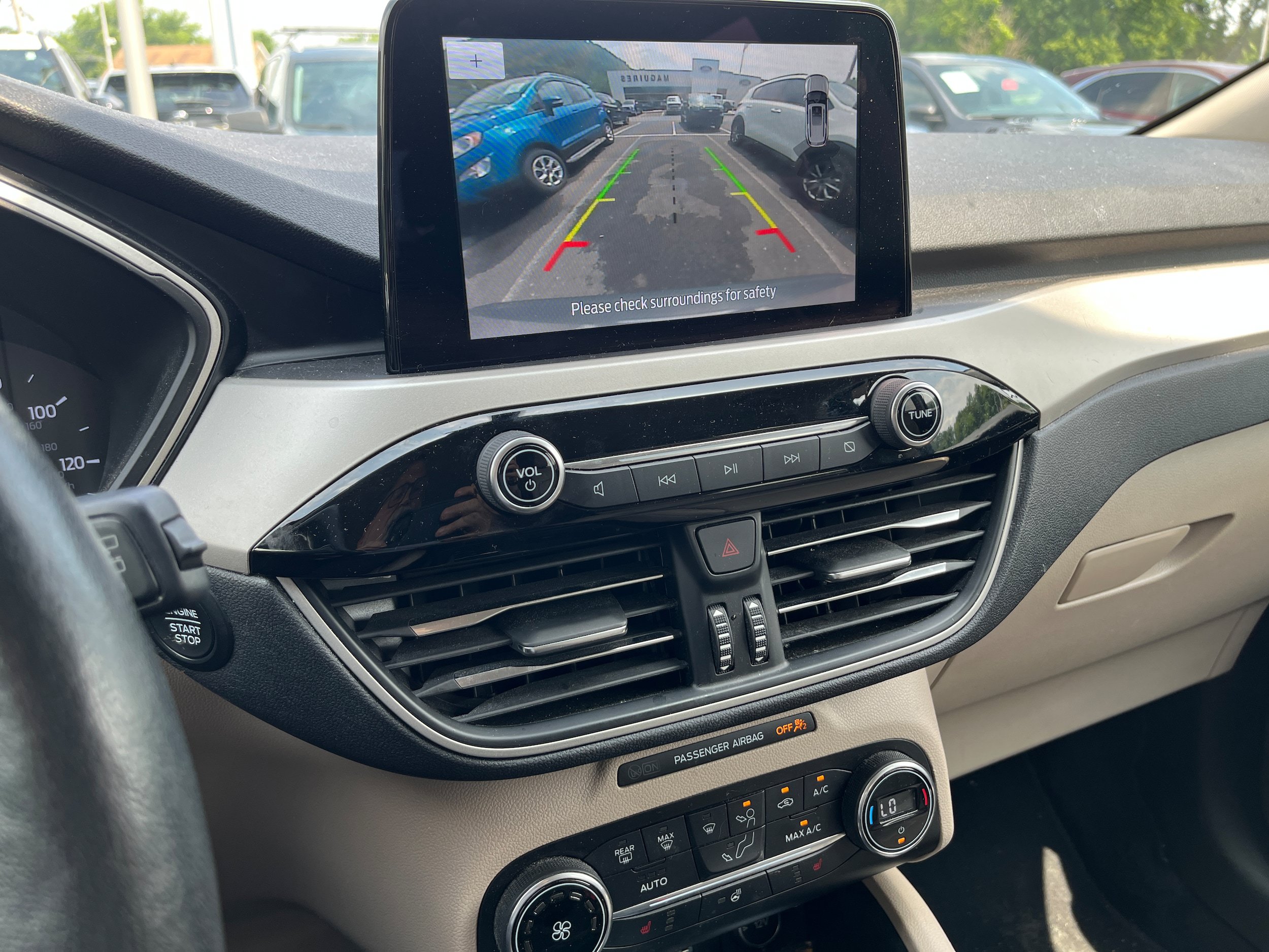 Certified 2020 Ford Escape SEL AWD/4WD image 15