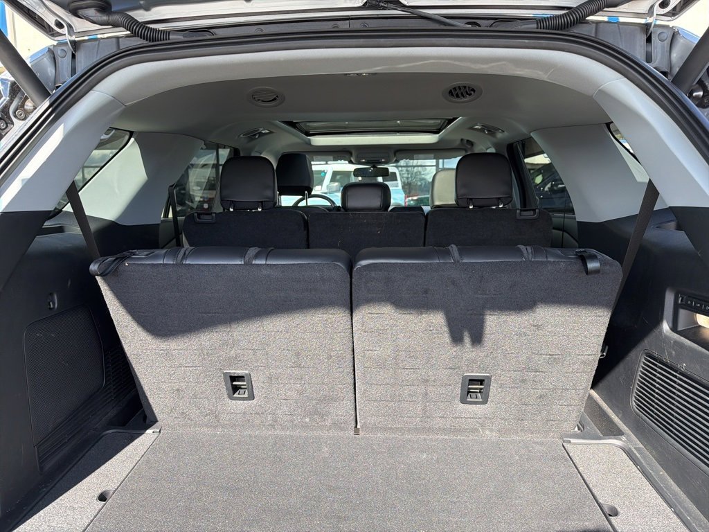 Certified 2022 Ford Explorer Limited w/ Equipment Group 301A image 9