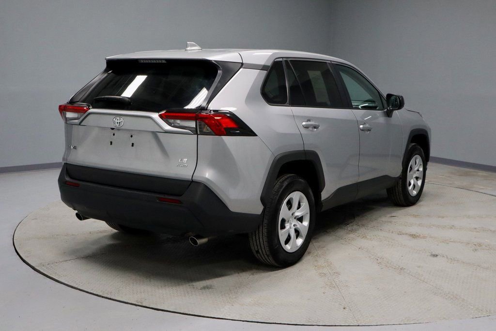 Used 2024 Toyota RAV4 LE image 5