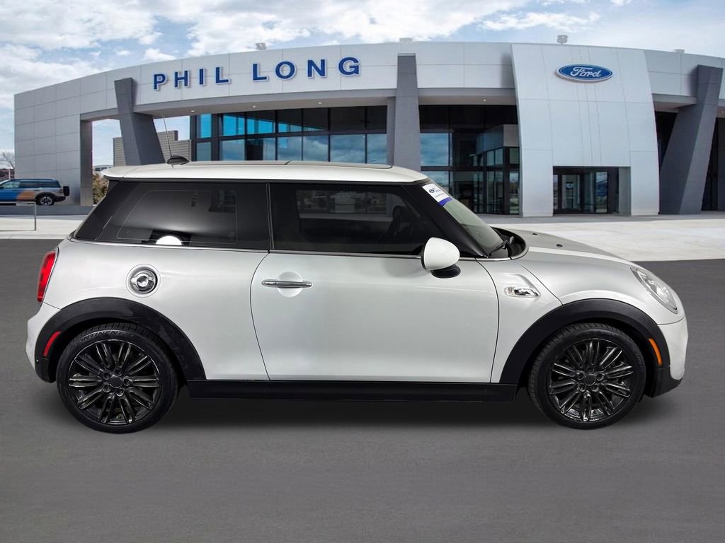 Used 2017 MINI Cooper S FWD image 6