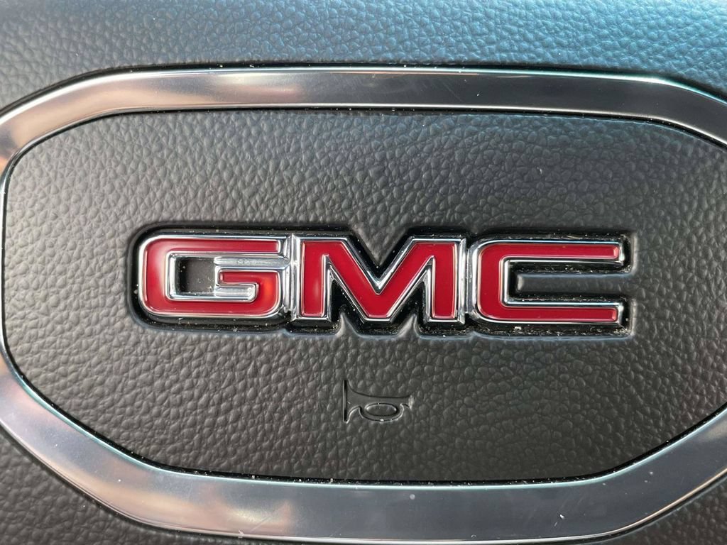 Used 2023 GMC Yukon SLT AWD/4WD image 29