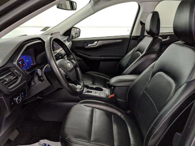 Certified 2022 Ford Escape Titanium w/ Class II Trailer Tow Package image 17