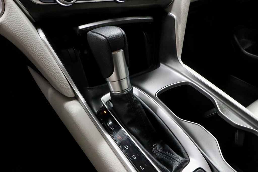 Used 2020 Honda Accord LX image 31
