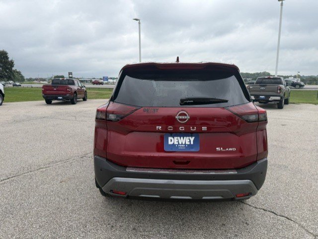 Used 2023 Nissan Rogue SL AWD/4WD image 8