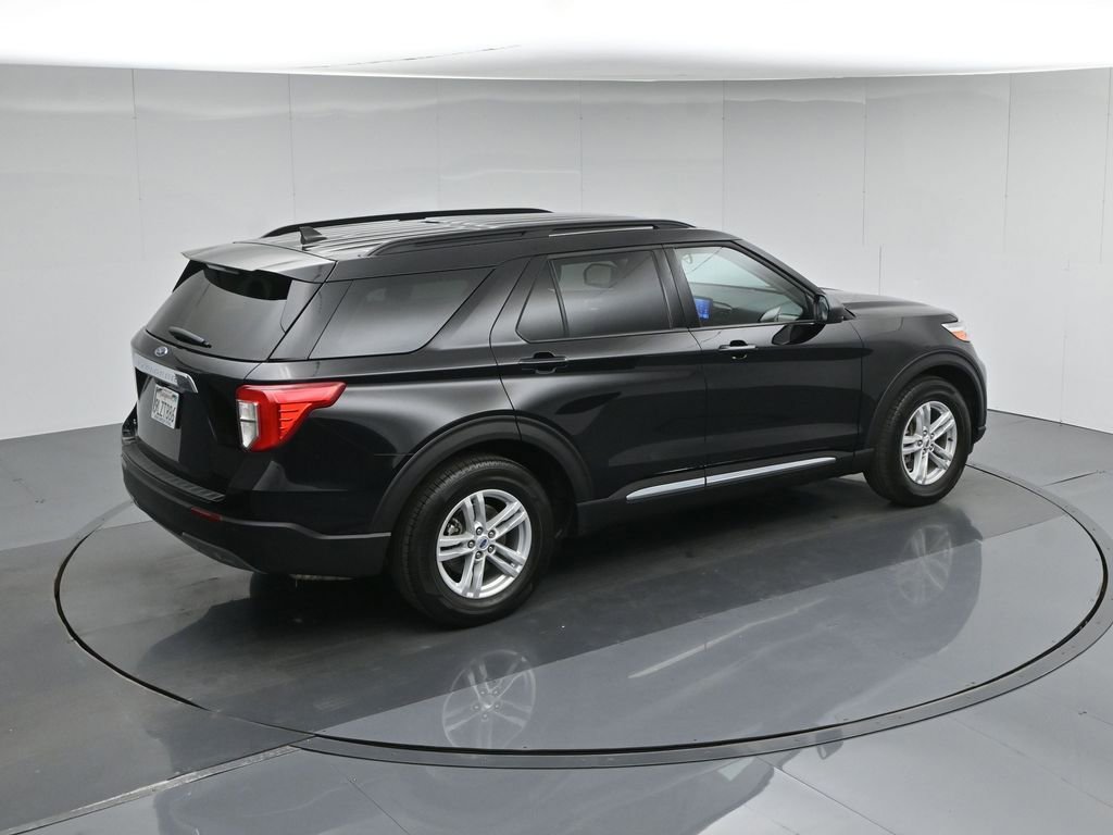 Certified 2024 Ford Explorer XLT w/ Equipment Group 202A RWD image 45