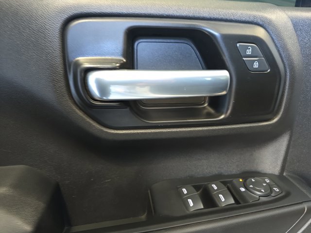 Used 2022 Chevrolet Silverado 1500 Custom image 6