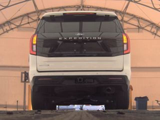 Certified 2025 Ford Expedition Active AWD/4WD video 2