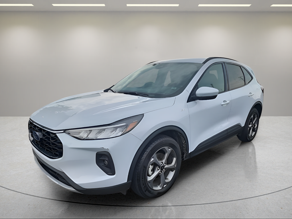 Certified 2025 Ford Escape ST-Line Select AWD/4WD image 3