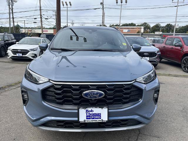 Certified 2023 Ford Escape ST-Line Select w/ Tech Pack #2 AWD/4WD image 3