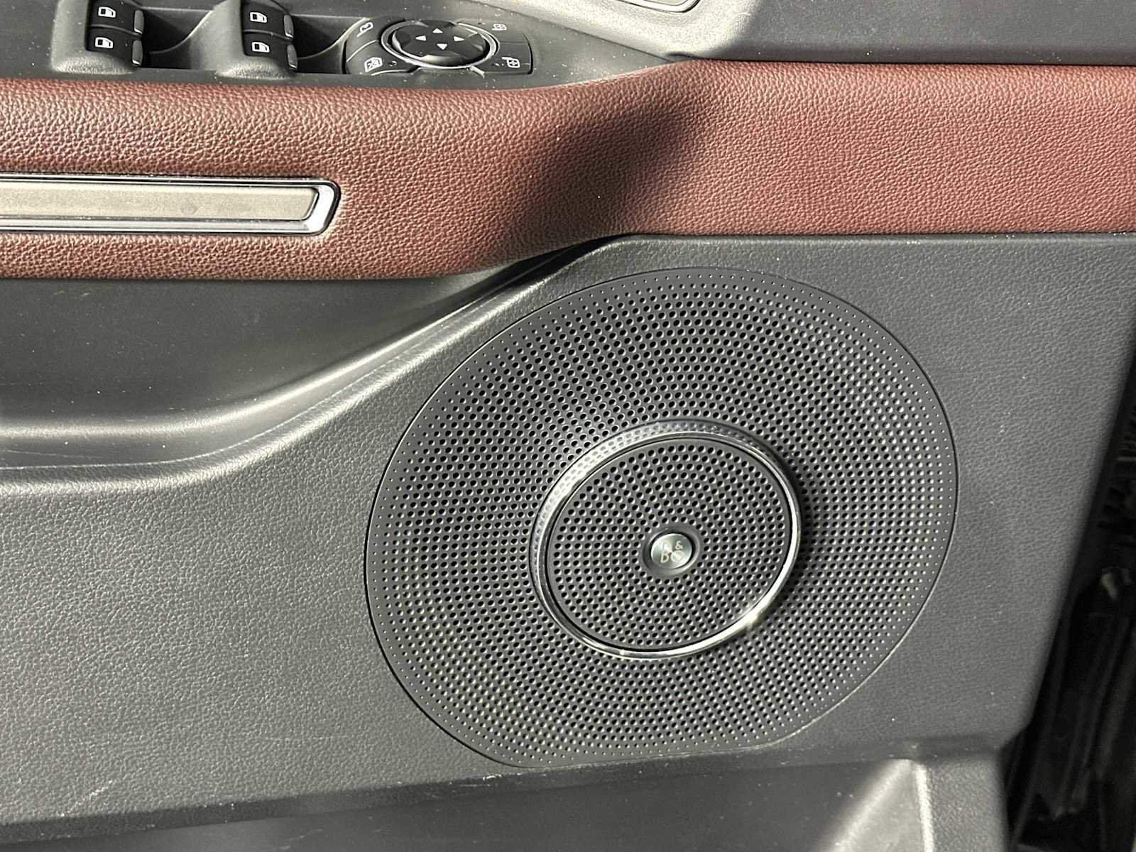 Certified 2024 Ford Expedition Limited image 12