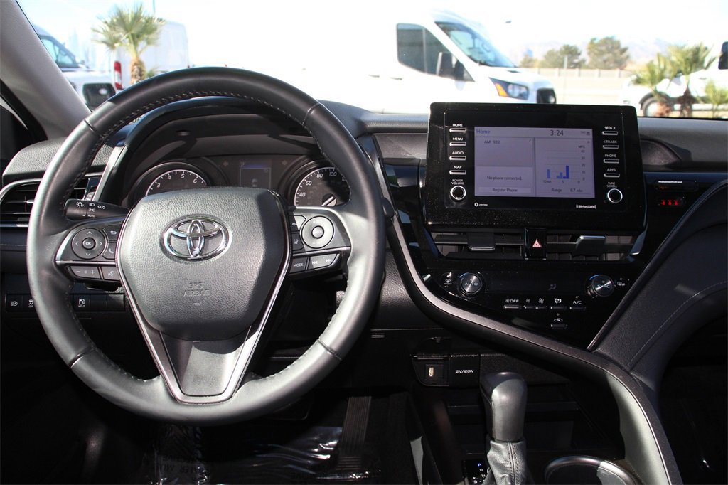 Used 2022 Toyota Camry SE w/ Convenience Package image 17
