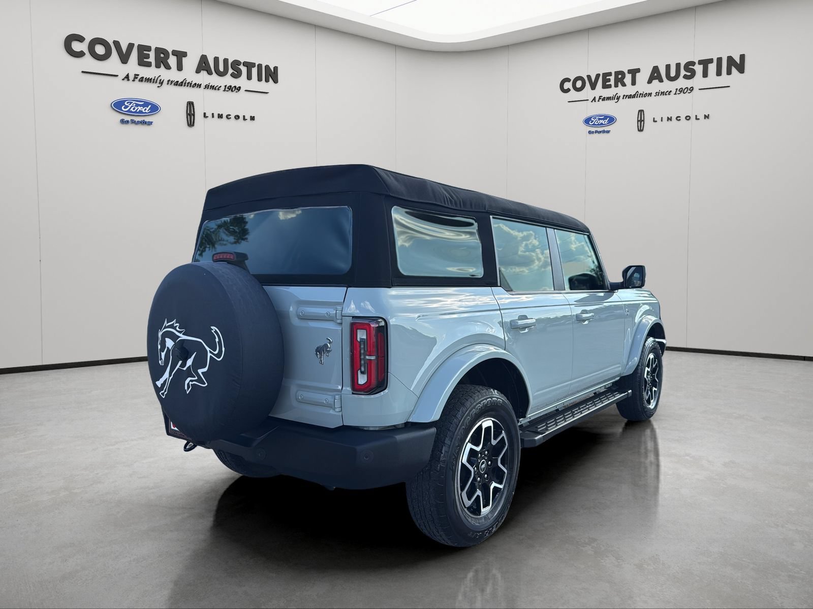 Certified 2023 Ford Bronco Outer Banks AWD/4WD image 5