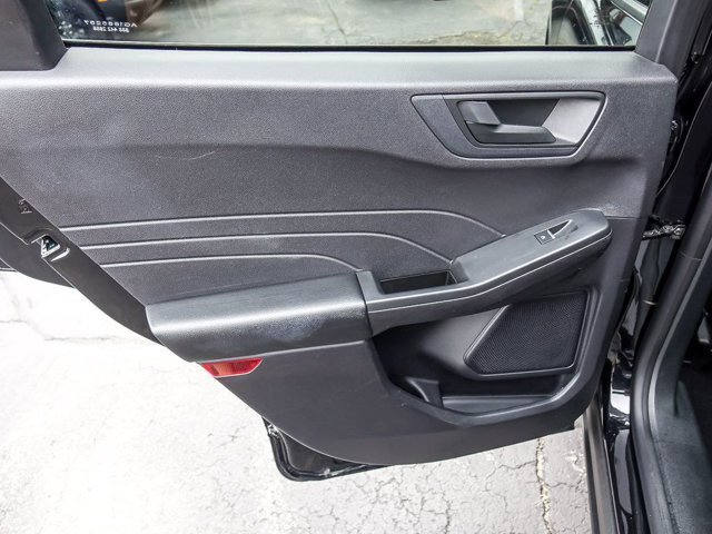 Certified 2022 Ford Escape SE w/ SE Sport Appearance Package AWD/4WD image 29