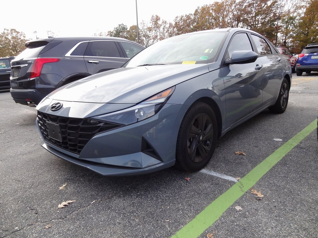 Used 2021 Hyundai Elantra SEL image 3