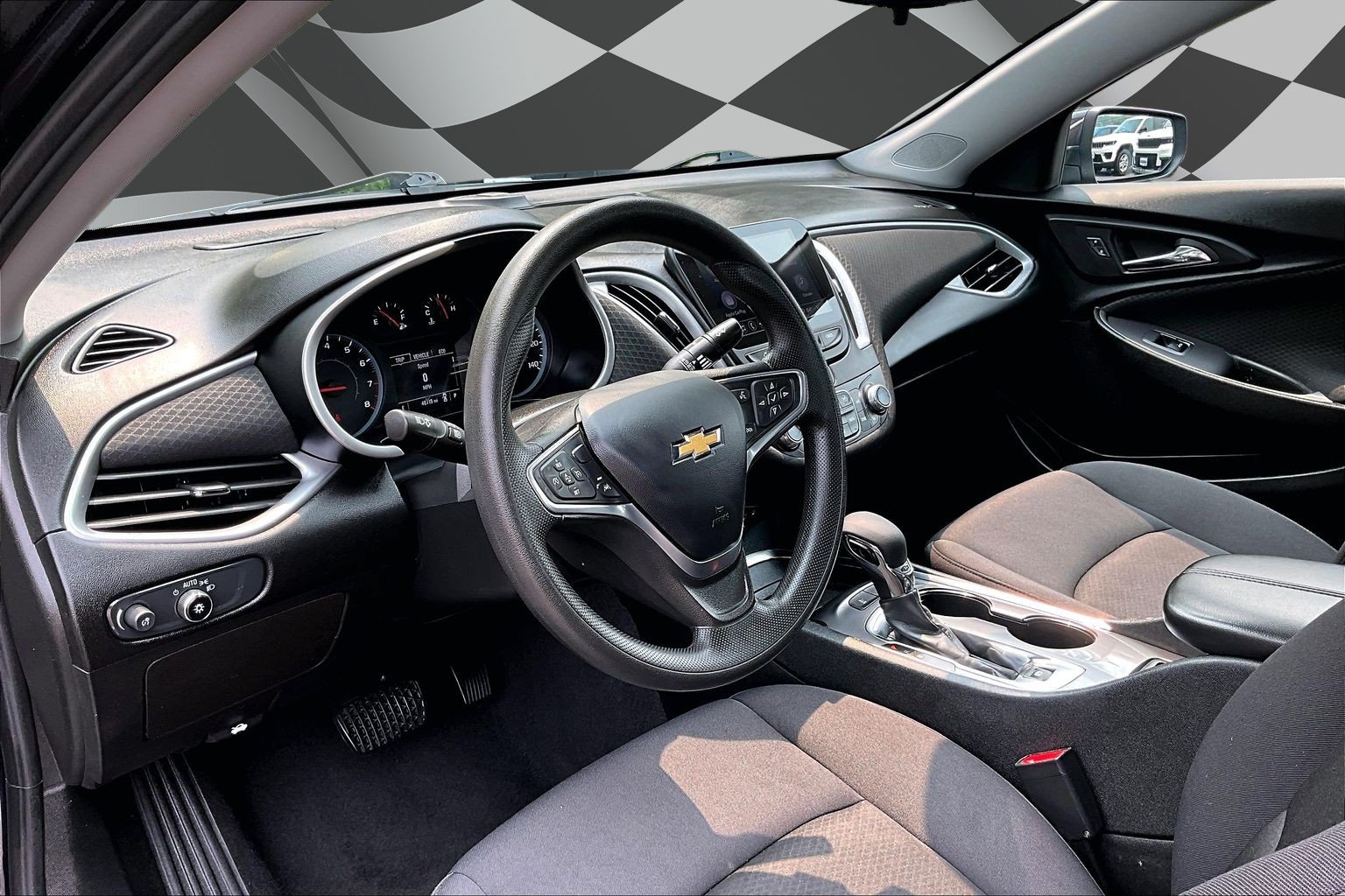 Used 2023 Chevrolet Malibu LT w/ Driver Confidence Package FWD image 13