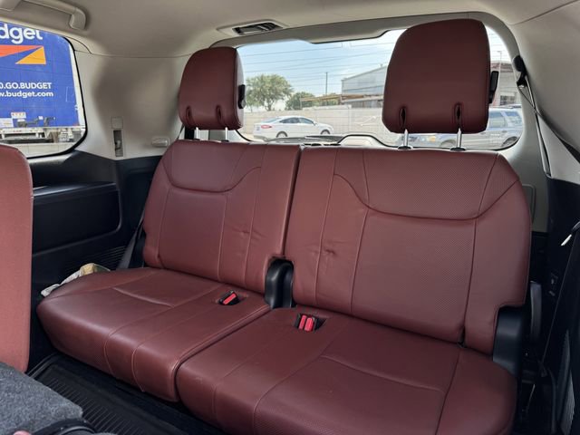 Used 2017 Lexus LX 570 4WD w/ Luxury Package image 32