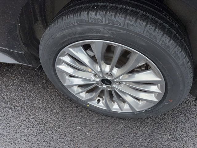 Certified 2024 Ford Edge Titanium w/ Titanium Elite Package image 23