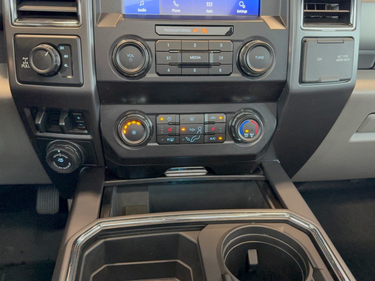 Certified 2022 Ford F250 XLT w/ XLT Premium Package AWD/4WD image 22
