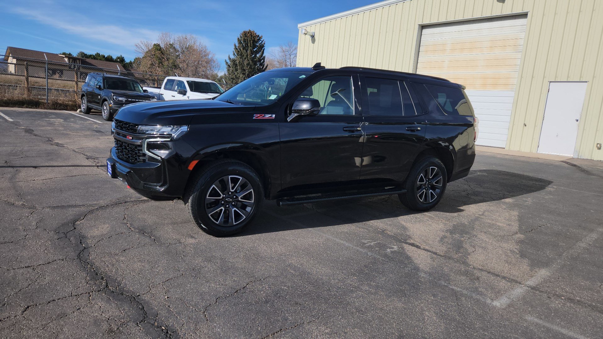 Used 2022 Chevrolet Tahoe Z71 w/ Luxury Package image 5