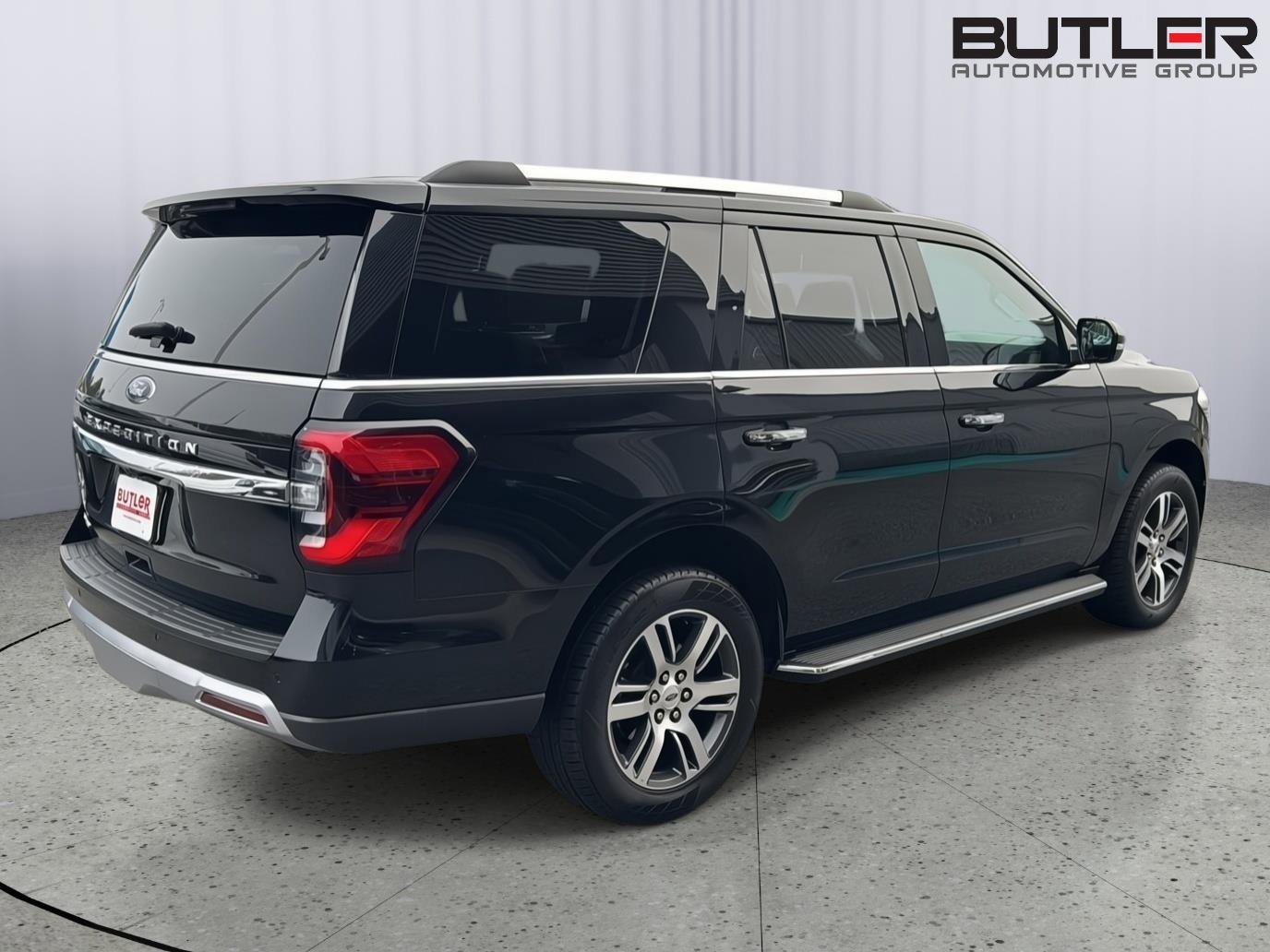 Certified 2023 Ford Expedition Limited image 5