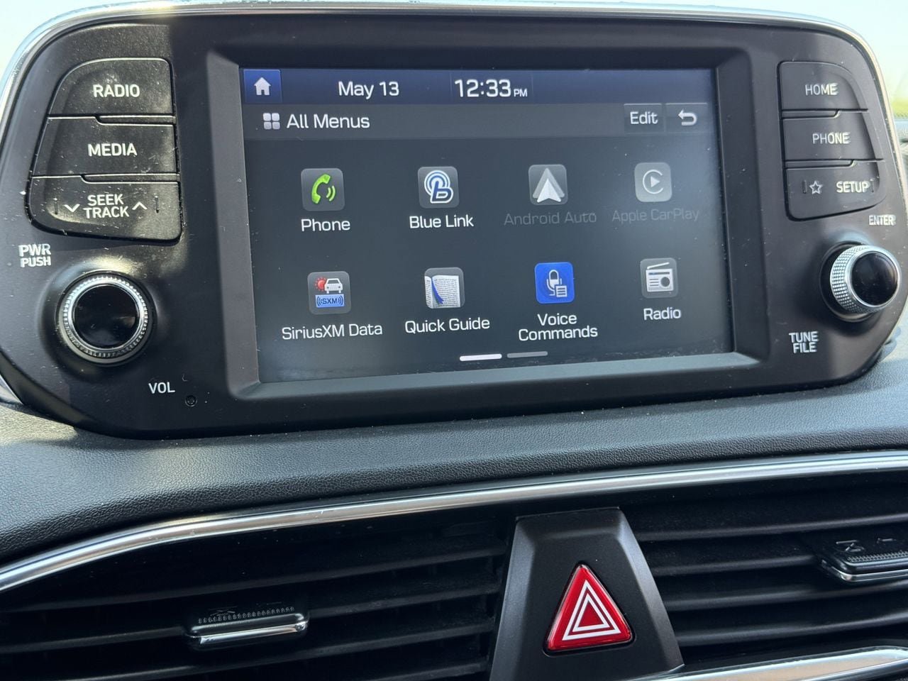 Used 2019 Hyundai Santa Fe SEL FWD image 18