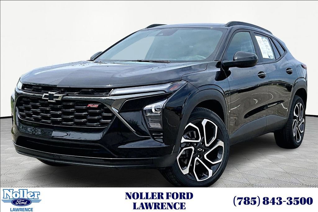 Used 2024 Chevrolet Trax RS w/ Driver Confidence Package FWD image 1