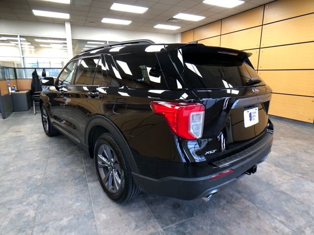Certified 2023 Ford Explorer XLT w/ Equipment Group 202A image 5