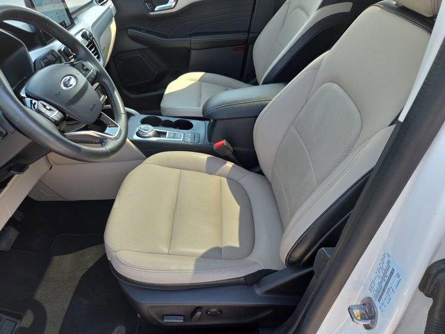 Certified 2022 Ford Escape SEL FWD image 10