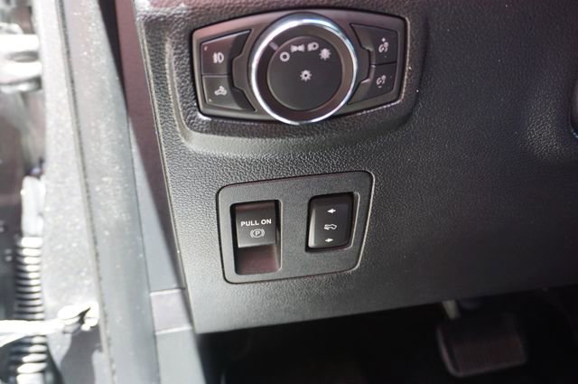 Certified 2018 Ford F150 Lariat w/ Equipment Group 502A Luxury RWD image 30