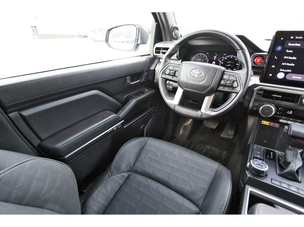 Used 2025 Toyota 4Runner TRD Off-Road Premium AWD/4WD image 12