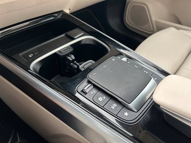 Used 2023 Mercedes-Benz GLB 250 image 35