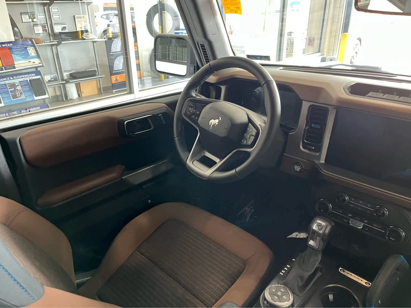 Certified 2023 Ford Bronco Outer Banks w/ Sasquatch Package AWD/4WD image 13