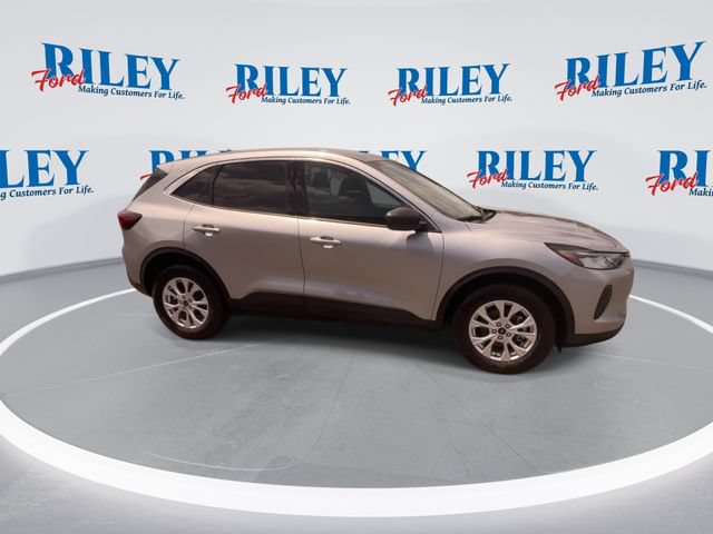 Certified 2023 Ford Escape Active AWD/4WD image 10