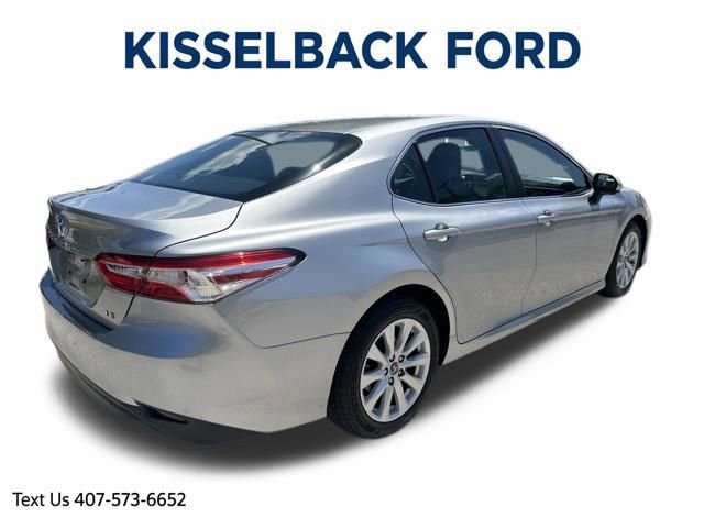 Used 2018 Toyota Camry LE FWD image 5
