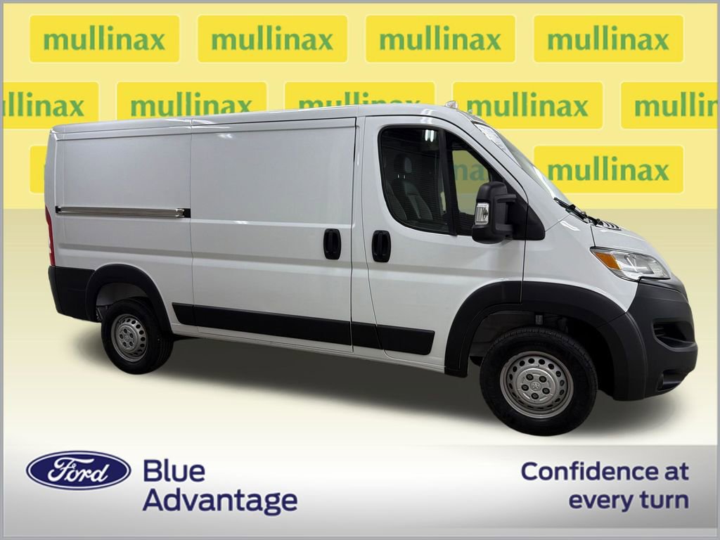 Used 2025 RAM ProMaster 2500 w/ Convenience Group FWD video 2