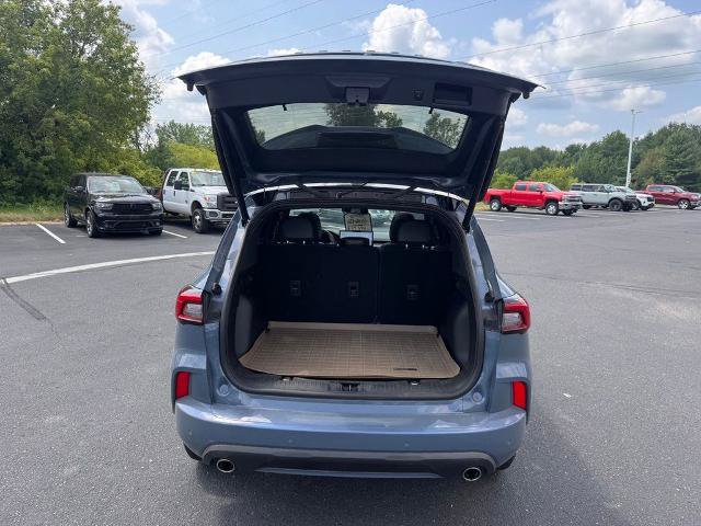 Certified 2023 Ford Escape ST-Line Elite w/ Premium Technology Package AWD/4WD image 10