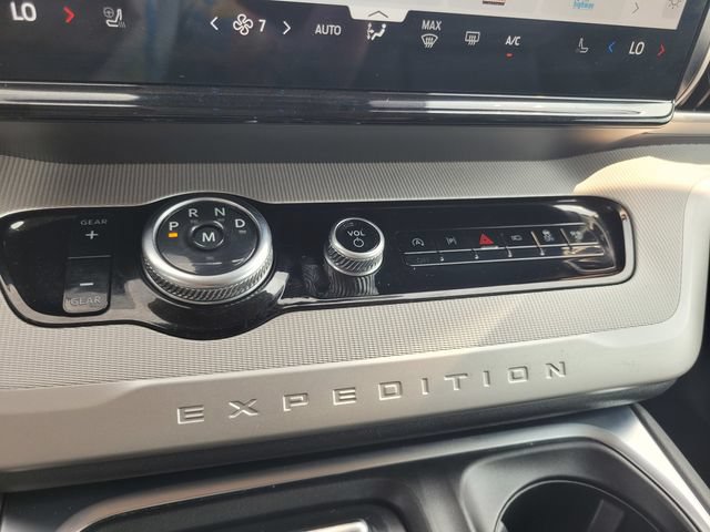 Certified 2025 Ford Expedition Active RWD image 24