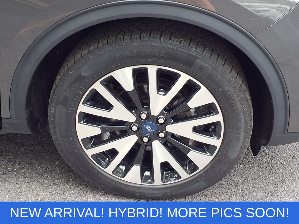 Certified 2020 Ford Escape SE Sport AWD/4WD image 29