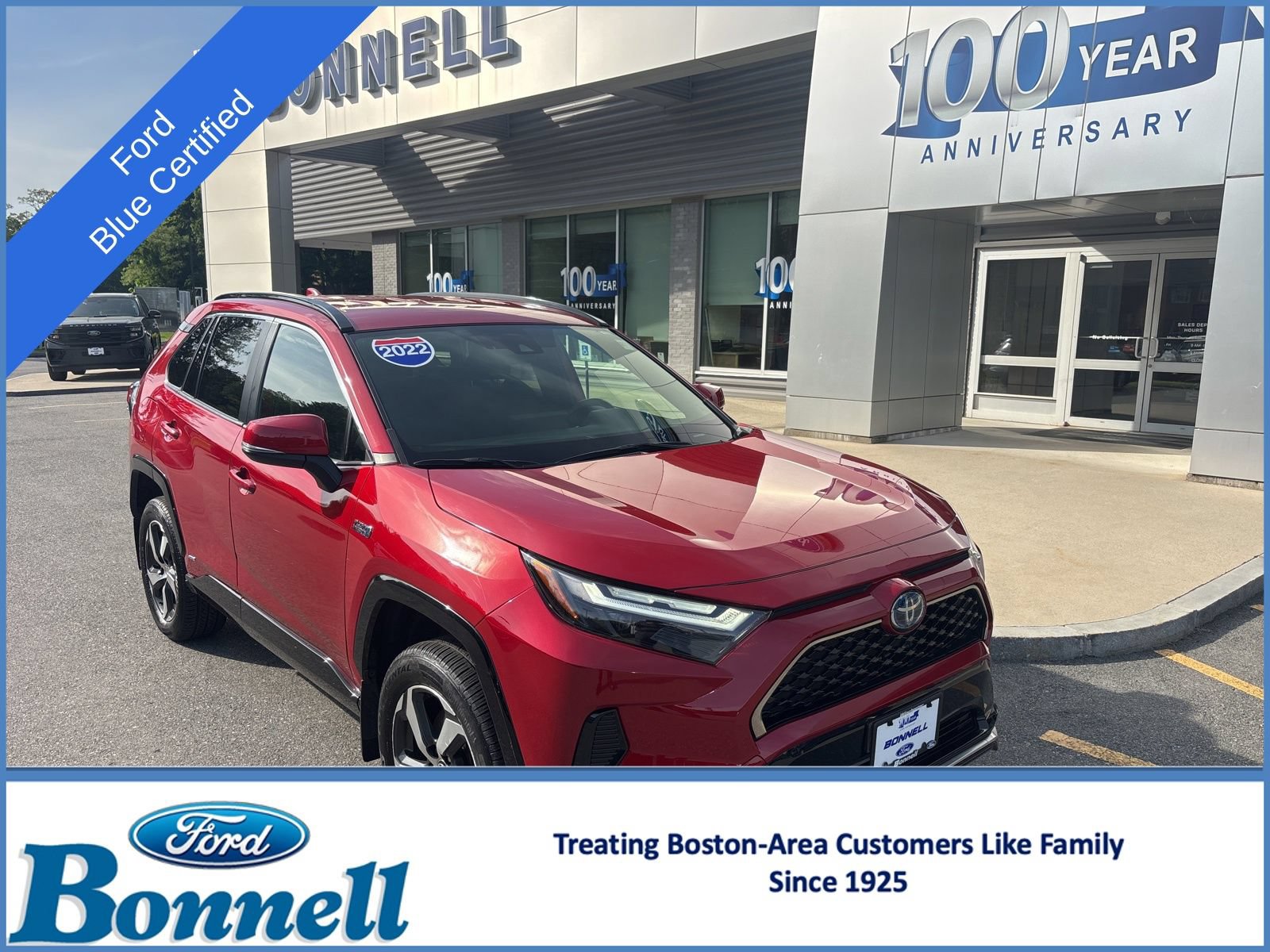 Used 2022 Toyota RAV4 SE AWD/4WD image 1