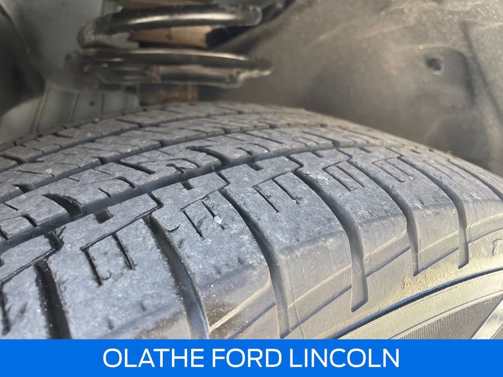 Certified 2020 Ford Explorer Platinum w/ Premium Technology Package AWD/4WD image 29