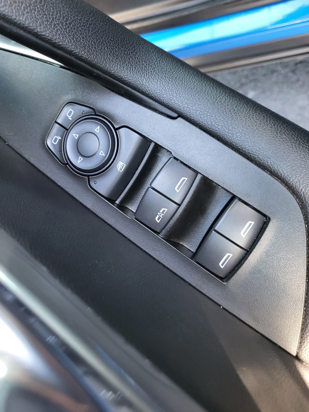 Used 2025 Chevrolet Blazer LT image 18