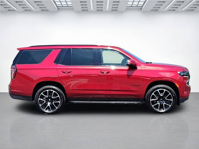 Used 2021 Chevrolet Tahoe RST w/ Luxury Package AWD/4WD image 2