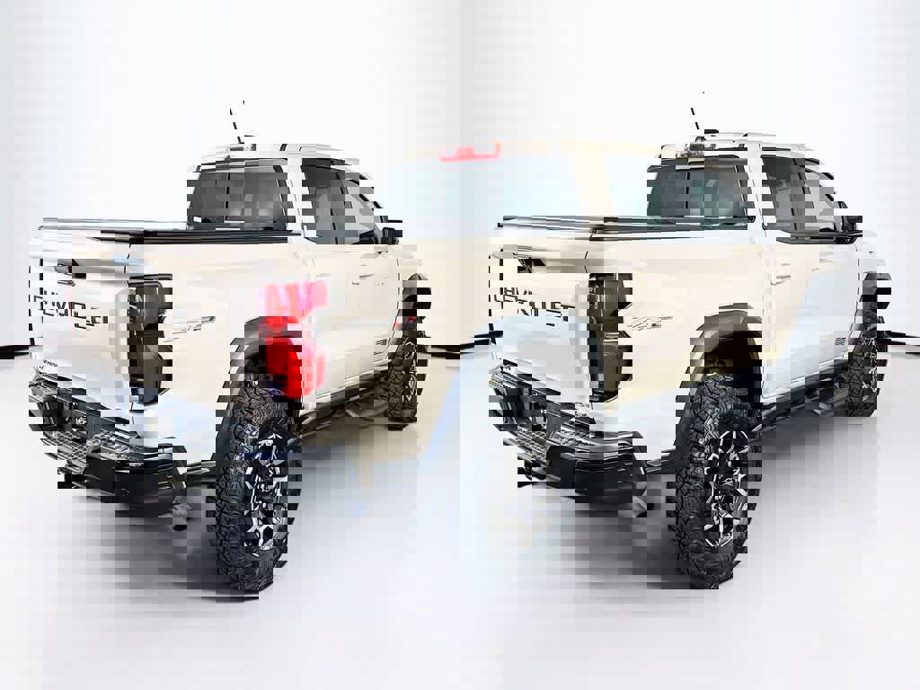 Used 2024 Chevrolet Colorado ZR2 w/ Safety Package image 5