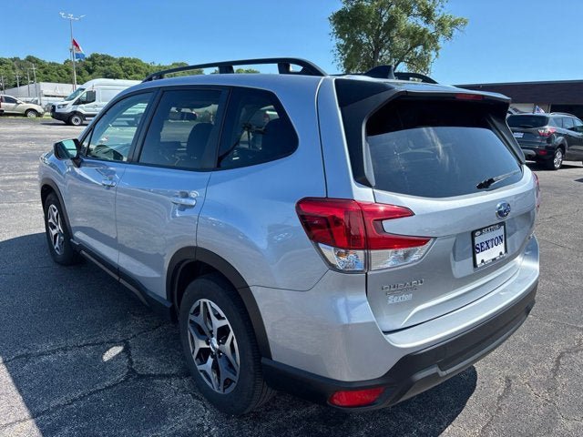 Used 2024 Subaru Forester Premium AWD/4WD image 10