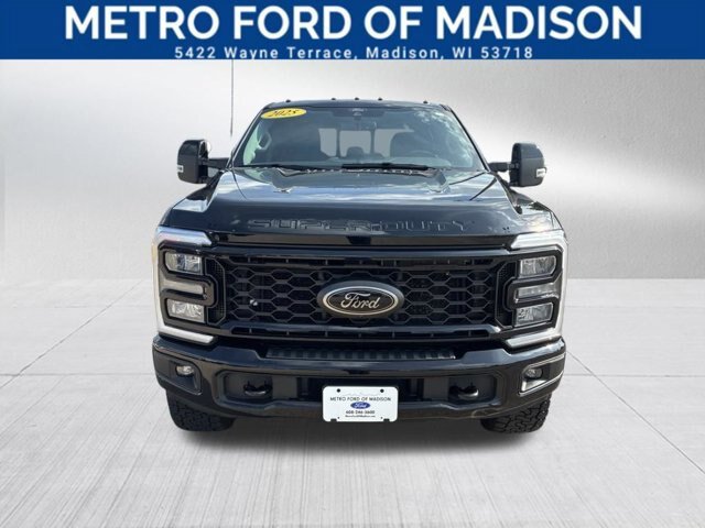 Certified 2025 Ford F250 Lariat w/ Black Appearance Package AWD/4WD image 9